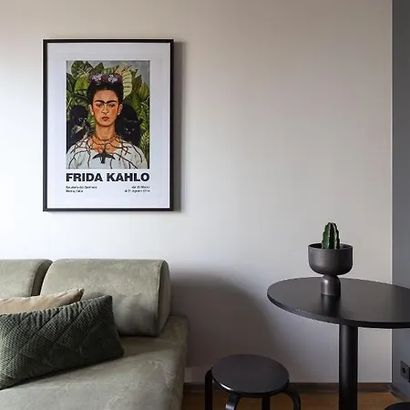 Rocca House By Larsen Otel *