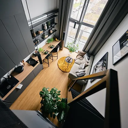 Rocca House By Larsen Otel *